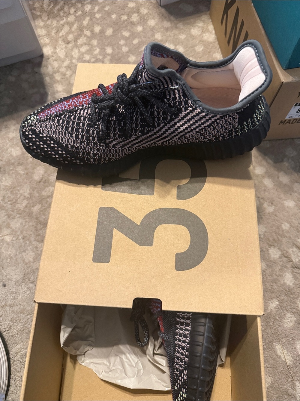 Yeezy Boost 350 V2 Yecheil